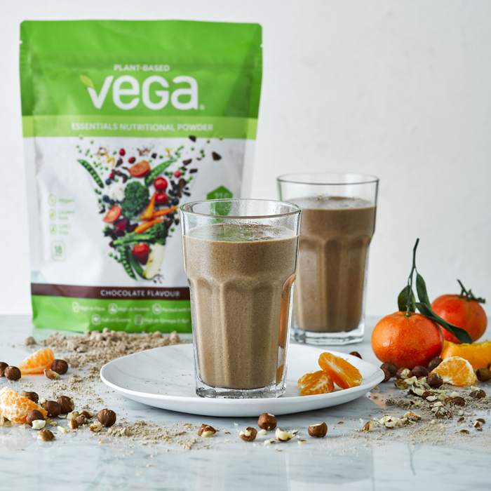 Vega - Essentials Protein - Chocolate, 648g_Drink_lifestyle
